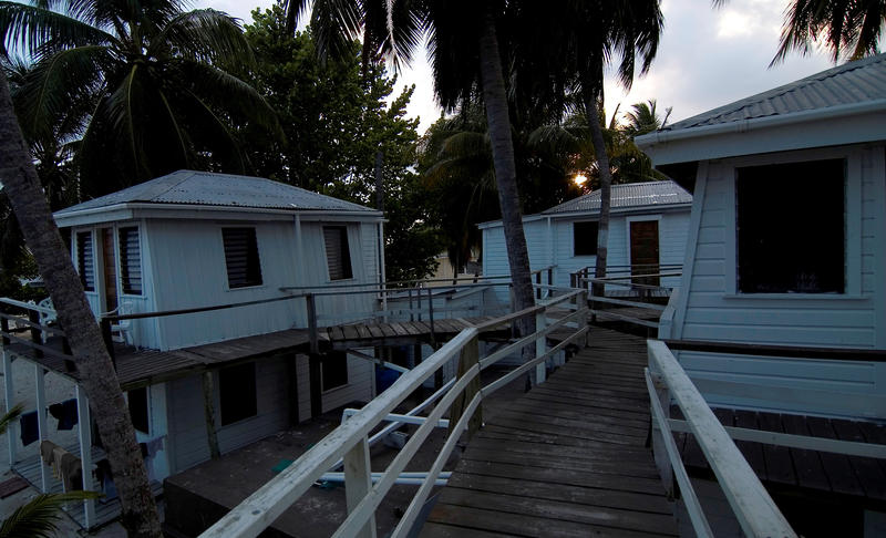 beach side cabins in belize